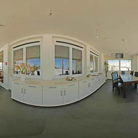 Отель Panoramahotel Sonnhalde Шварценберг-им-Брегенцервальд